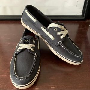 NIB Sperry Cruiser in Navy Twill